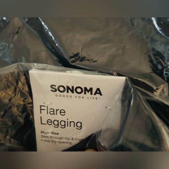 NWT Sonoma Flare High Rise Leggings L - Picture 3 of 4